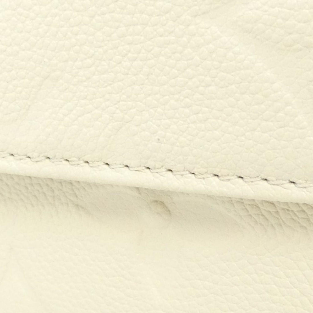 Louis Vuitton Cream Leather Shoulder Bag (Pre-Owned)