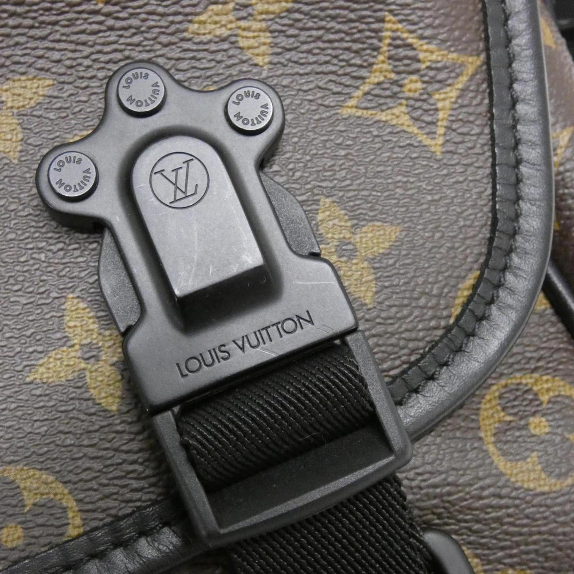 Louis Vuitton Marron Coated Canvas Shoulder Bag (Pre-Owned)