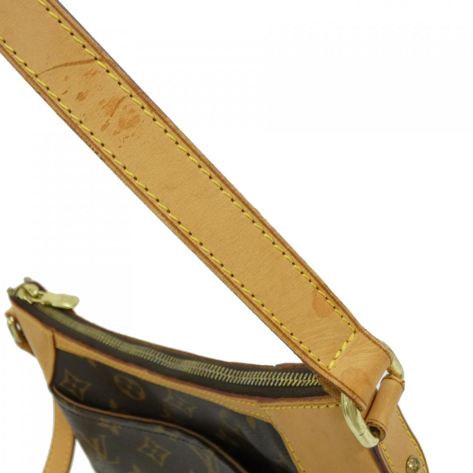 Louis Vuitton Marron Coated Canvas Shoulder Bag (Pre-Owned)