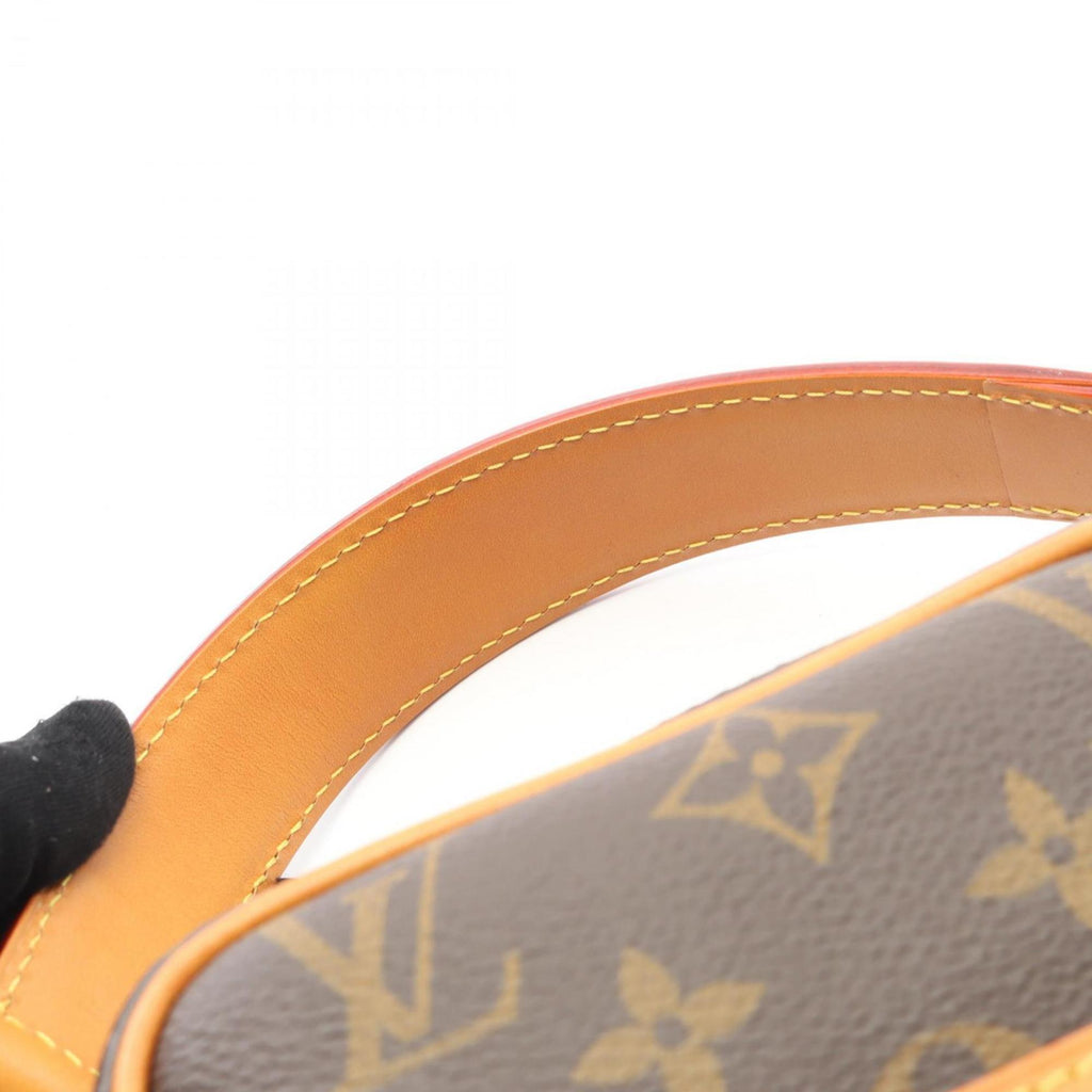 Louis Vuitton Brown Monogram Monogram Leather Handbag (Pre-Owned)