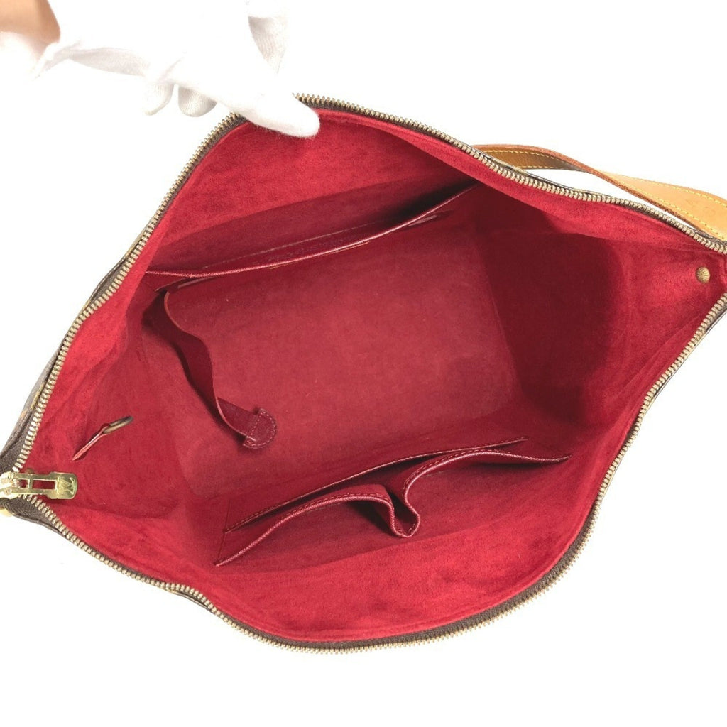 Louis Vuitton Brown Monogram Monogram Shoulder Bag (Pre-Owned)