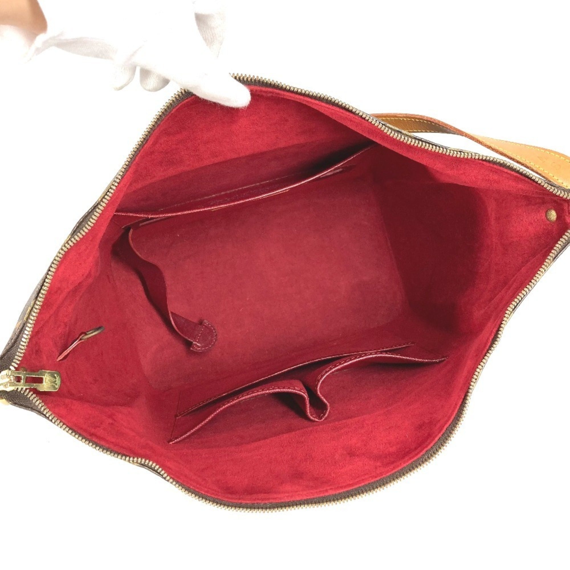 Louis Vuitton Brown Monogram Monogram Shoulder Bag (Pre-Owned)