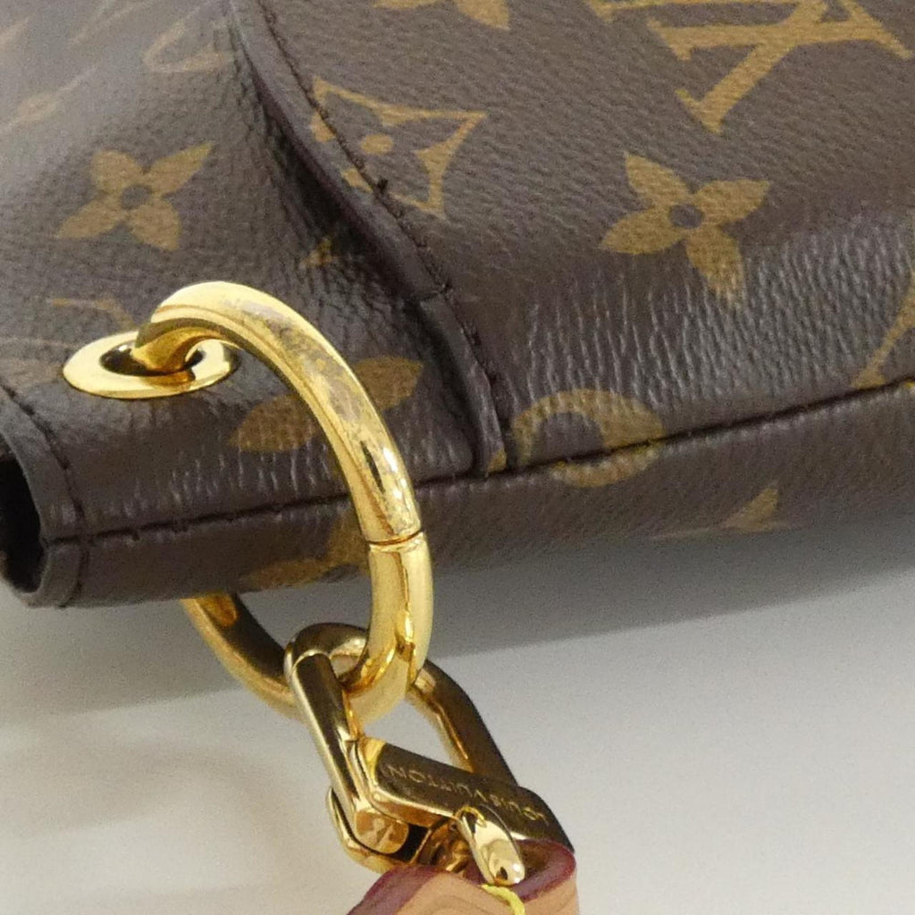 Louis Vuitton Marron Coated Canvas Shoulder Bag (Pre-Owned)
