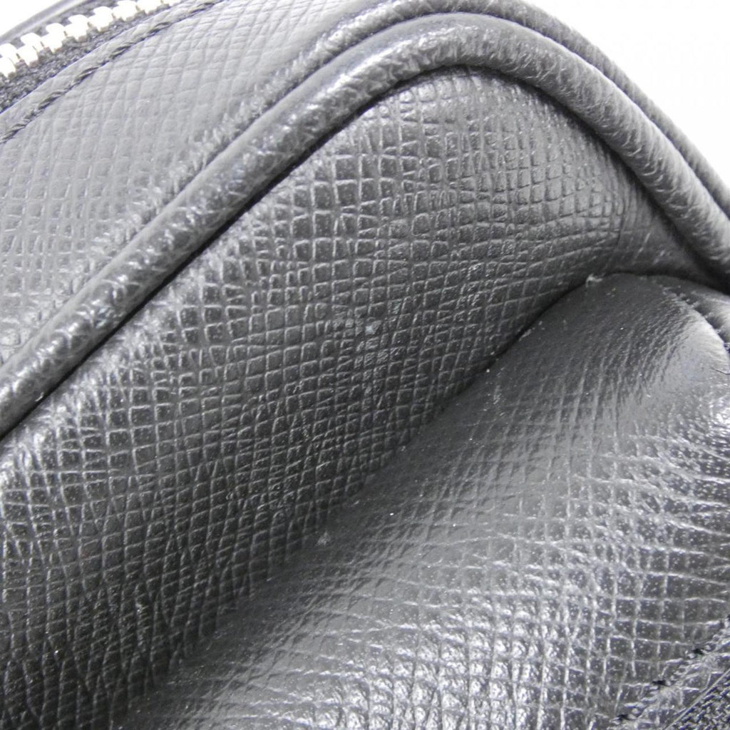 Louis Vuitton Black Leather Shoulder Bag (Pre-Owned)