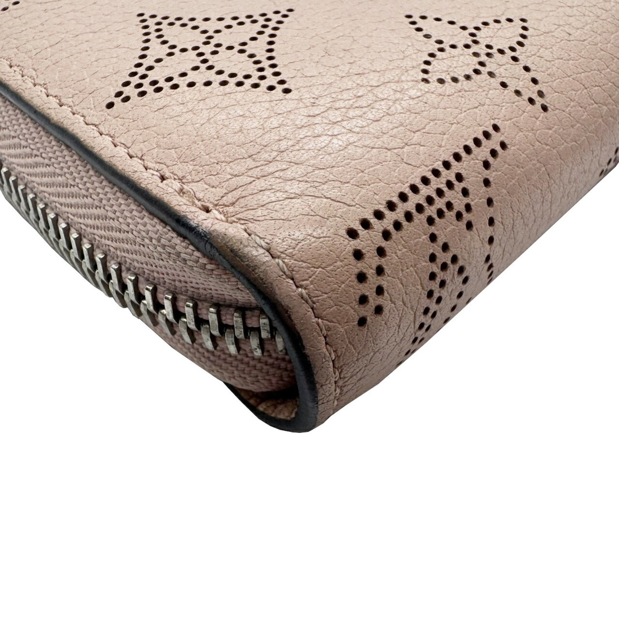 Louis Vuitton Mahina Pink Mahina Leather Long Wallet (Bi-Fold) (Pre-Owned)