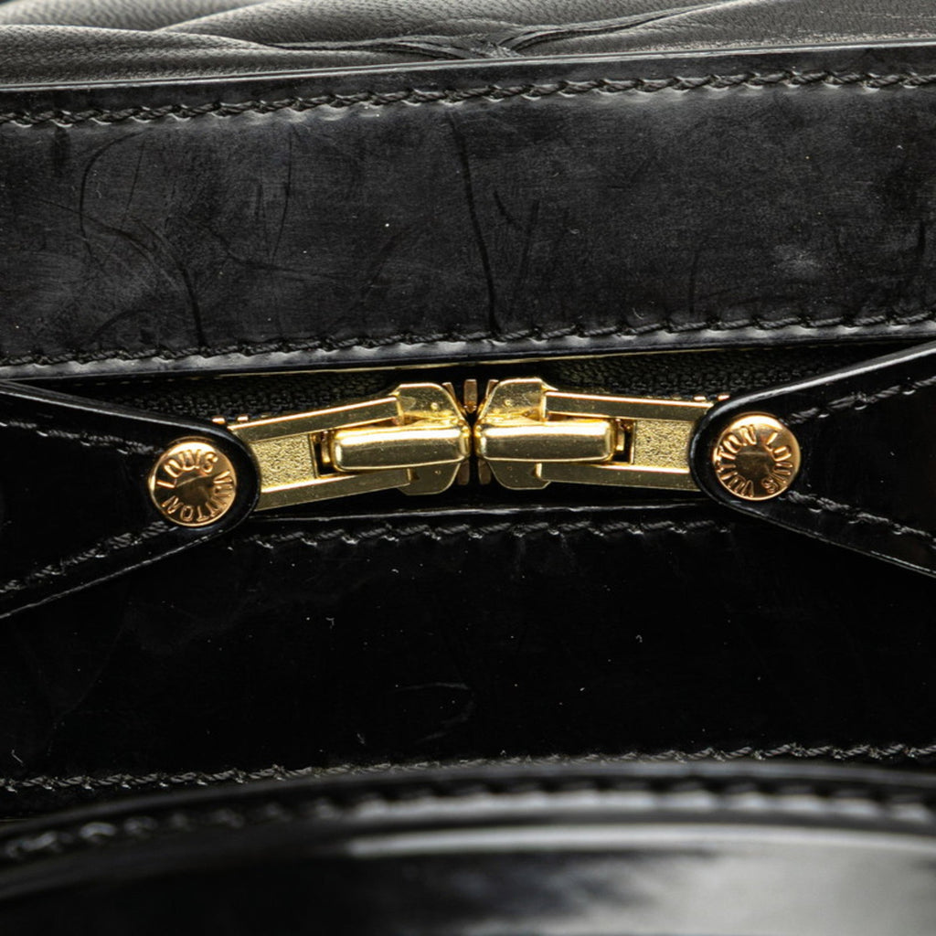 Louis Vuitton Black Leather Handbag Shoulder Bag (Pre-Owned)