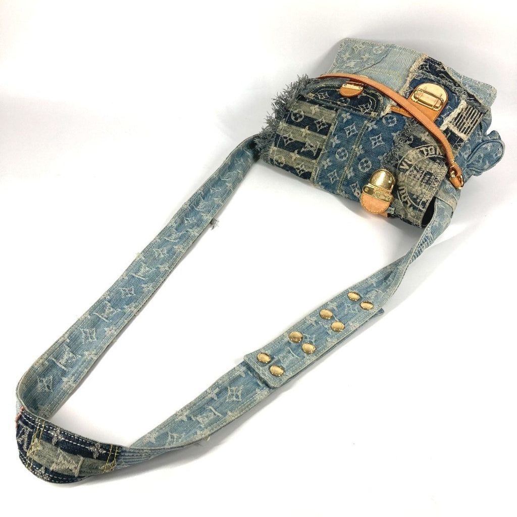 Louis Vuitton Blue Monogram Monogram Denim Messenger Bag Shoulder Bag (Pre-Owned)