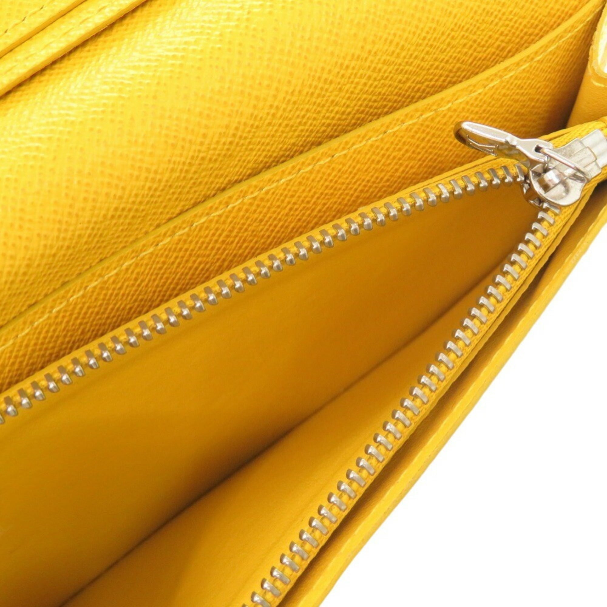 Louis Vuitton Jaune Taiga Leather Long Wallet (Bi-Fold) (Pre-Owned)