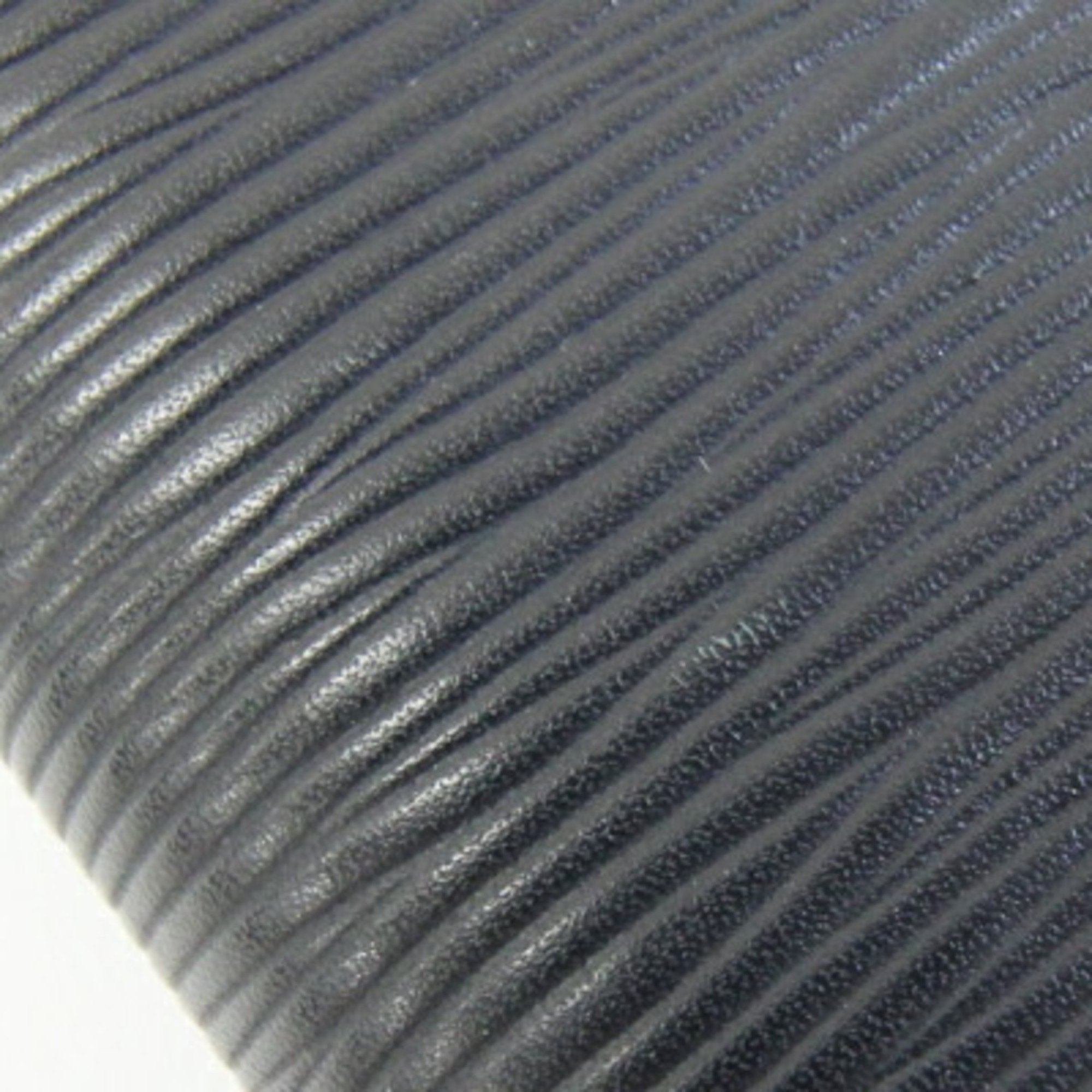 Louis Vuitton Black Noir Epi Leather Long Wallet (Bi-Fold) (Pre-Owned)