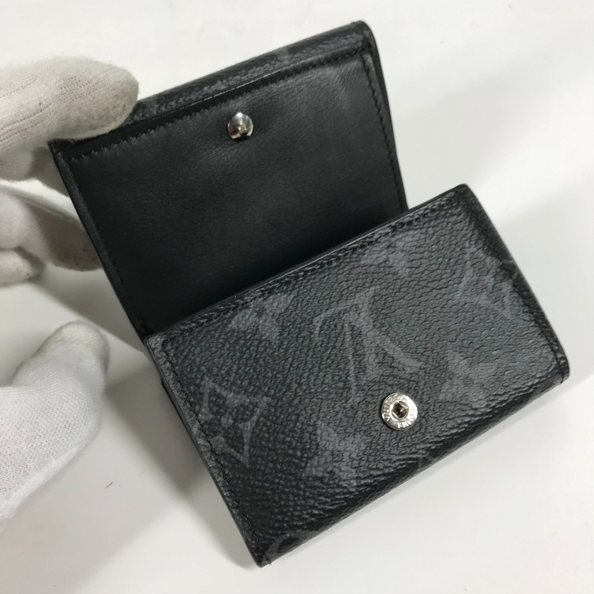 Louis Vuitton Monogram Eclipse Black Monogram Eclipse Wallet (Tri-Fold) (Pre-Owned)