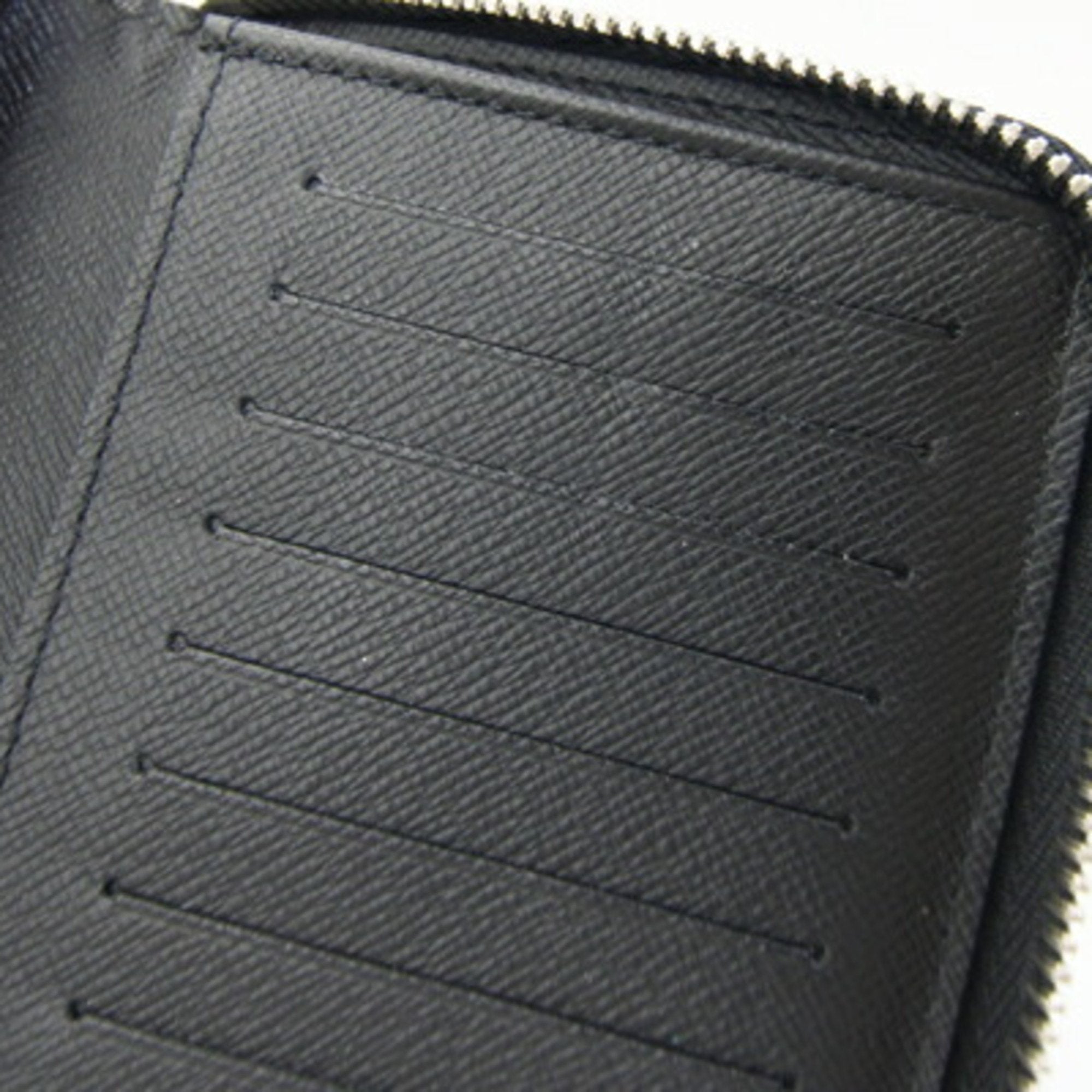 Louis Vuitton Black Noir Taiga Leather Leather Long Wallet (Bi-Fold) (Pre-Owned)
