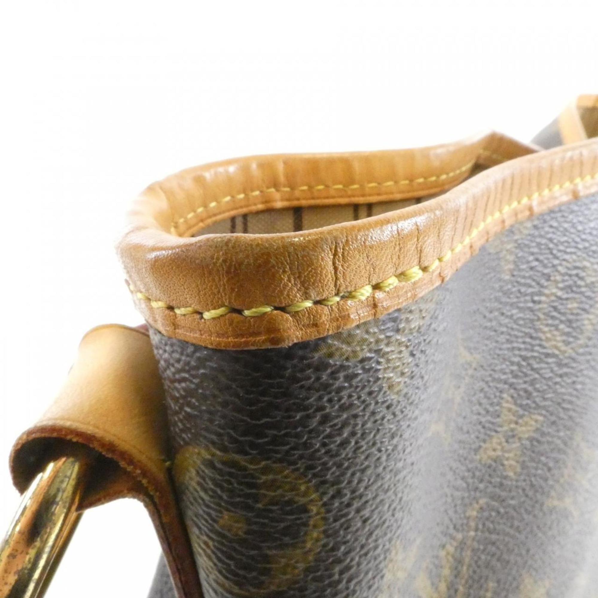 Louis Vuitton Marron Coated Canvas Shoulder Bag (Pre-Owned)