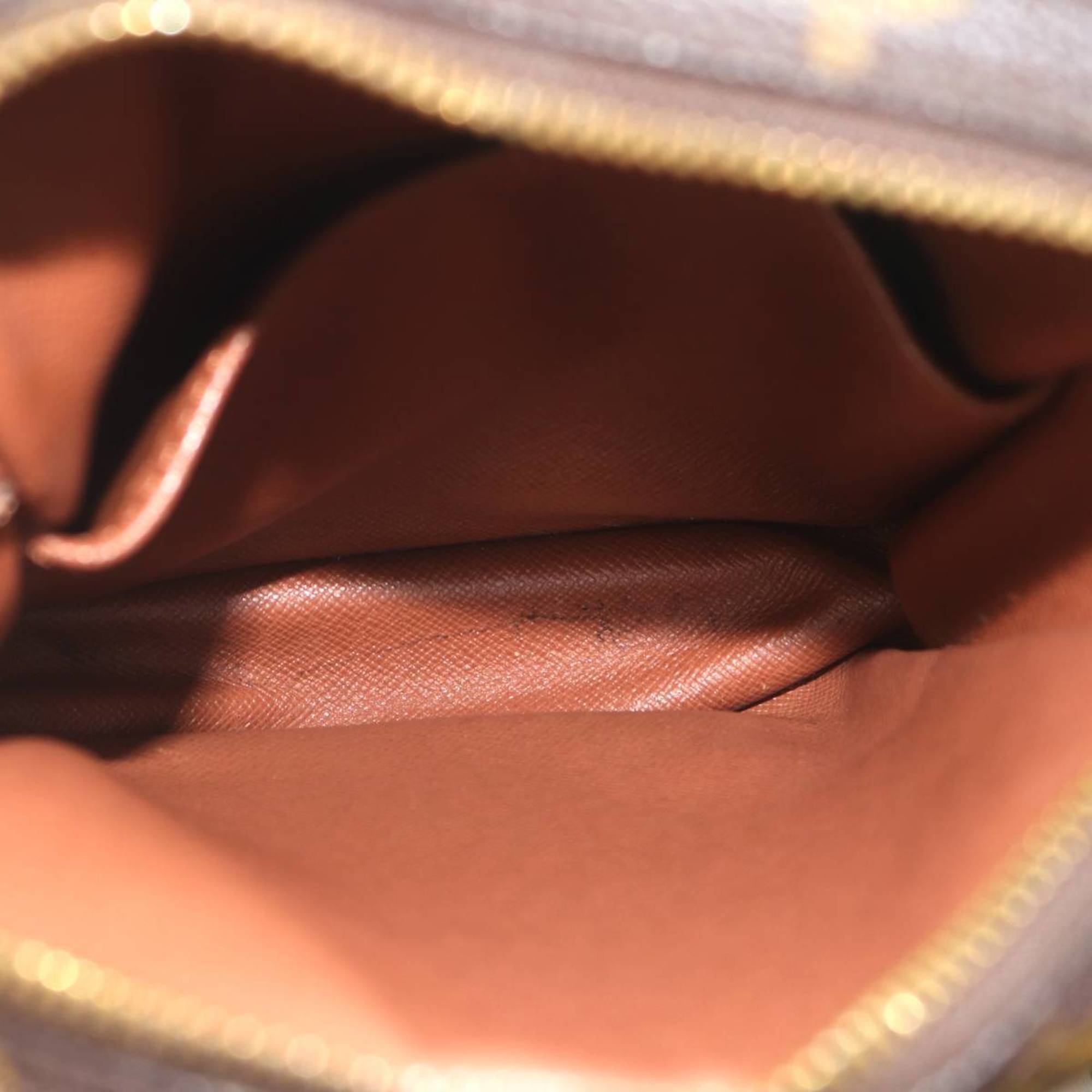 Louis Vuitton Monogram Brown Monogram Shoulder Bag (Pre-Owned)