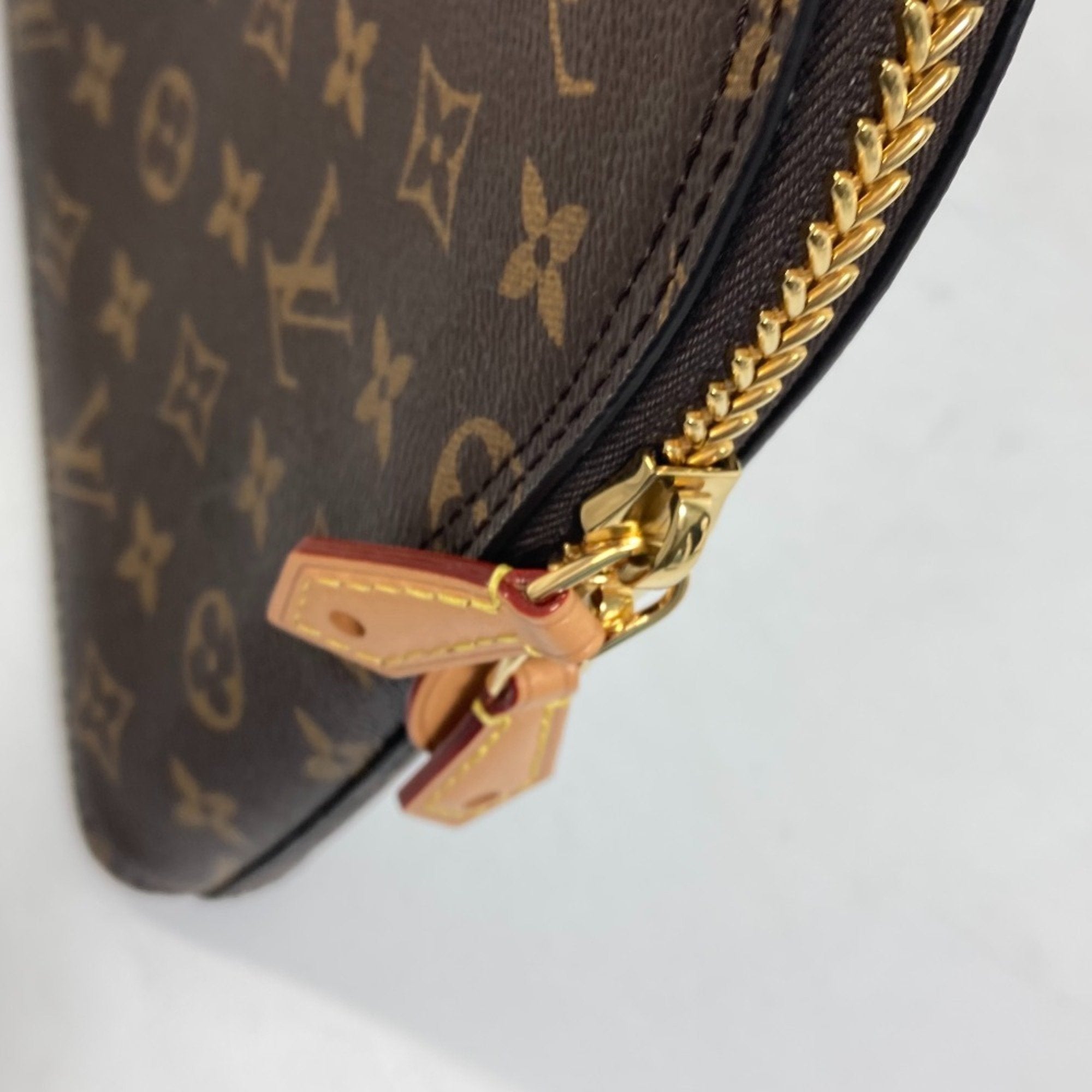 Louis Vuitton Brown Monogram Monogram Handbag Shoulder Bag (Pre-Owned)