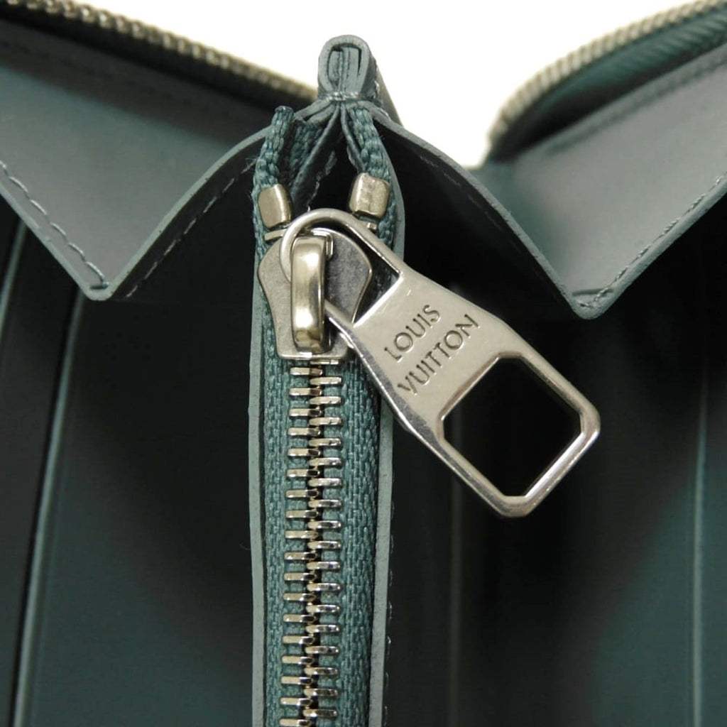 Louis Vuitton Green Leather Long Wallet (Bi-Fold) (Pre-Owned)