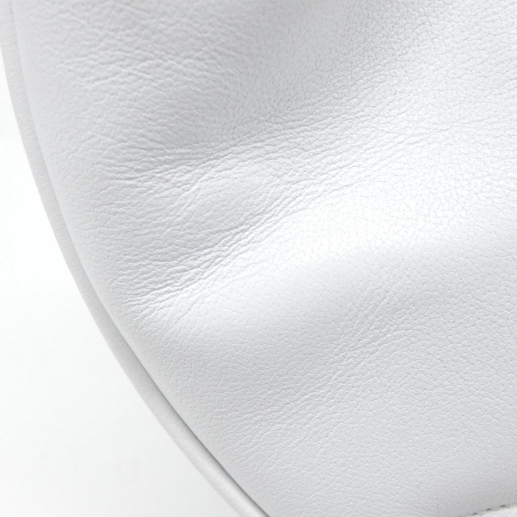 Louis Vuitton Off-White White Leather Shoulder Bag (Pre-Owned)