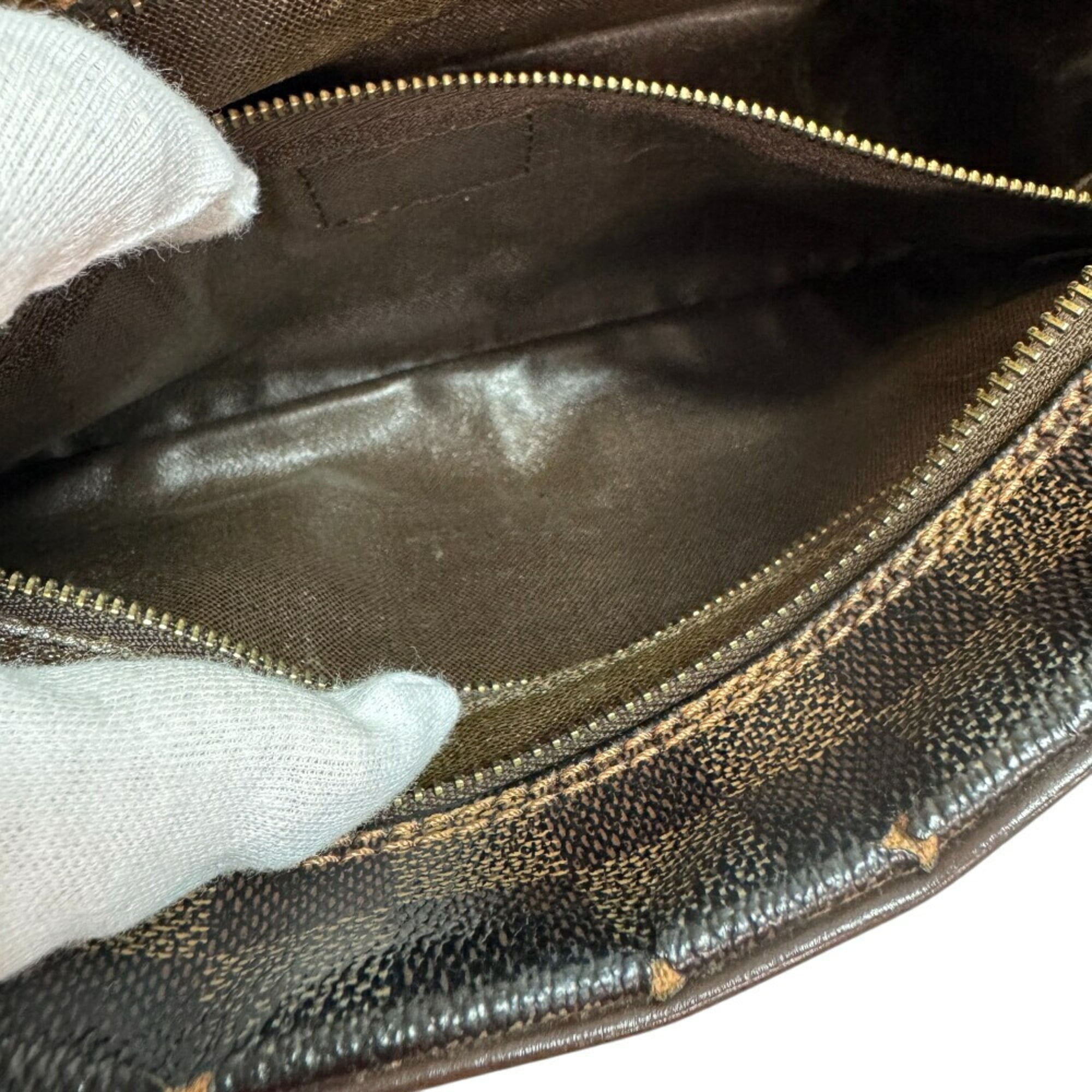 Louis Vuitton Damier Brown Leather Clutch Bag (Pre-Owned)