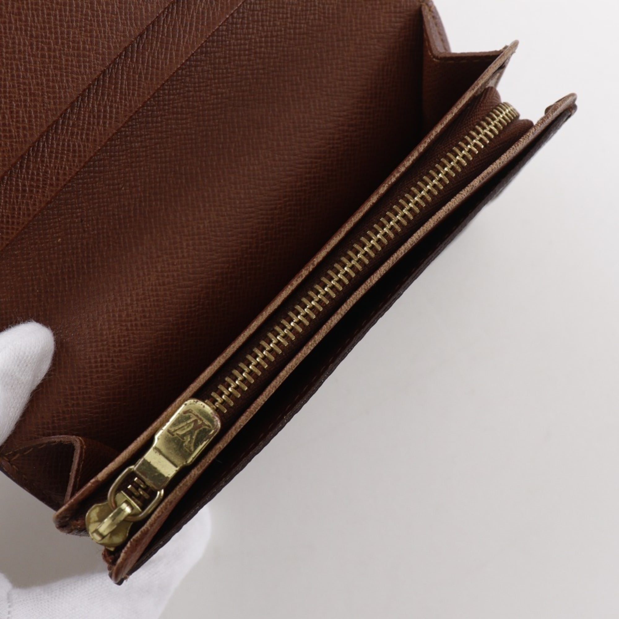 Louis Vuitton Brown Monogram Canvas Wallet (Bi-Fold) (Pre-Owned)