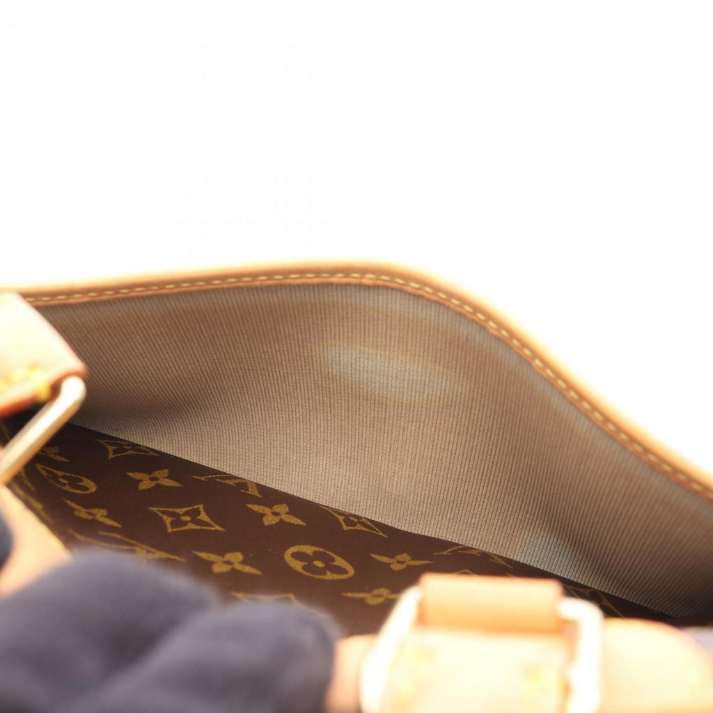 Louis Vuitton Brown Monogram Monogram Handbag (Pre-Owned)