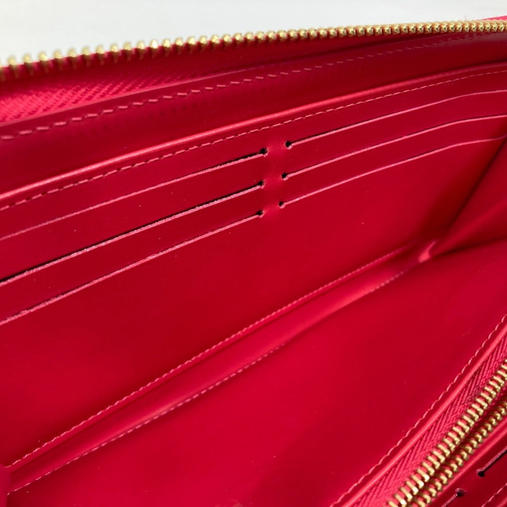 Louis Vuitton Monogram Vernis Pink Monogram Vernis Long Wallet (Bi-Fold) (Pre-Owned)