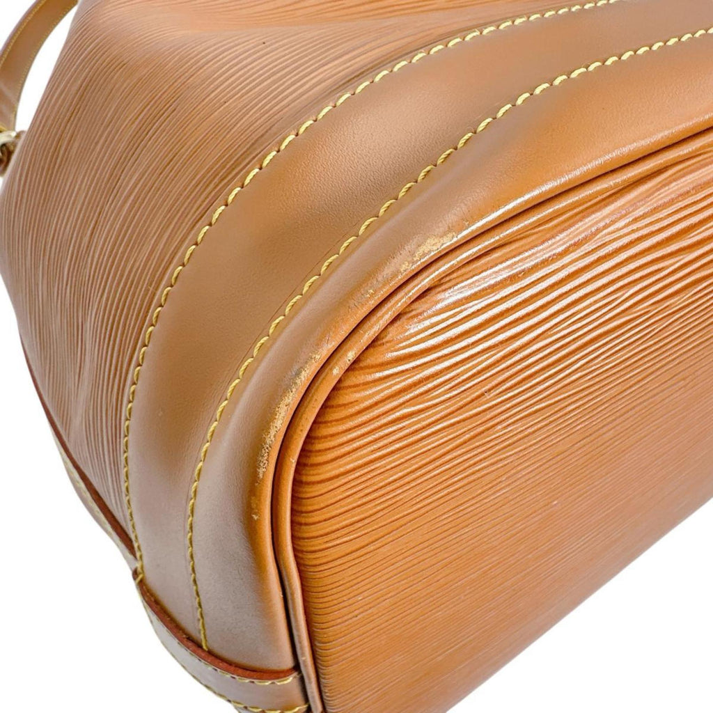 Louis Vuitton Brown Epi Leather Shoulder Bag (Pre-Owned)