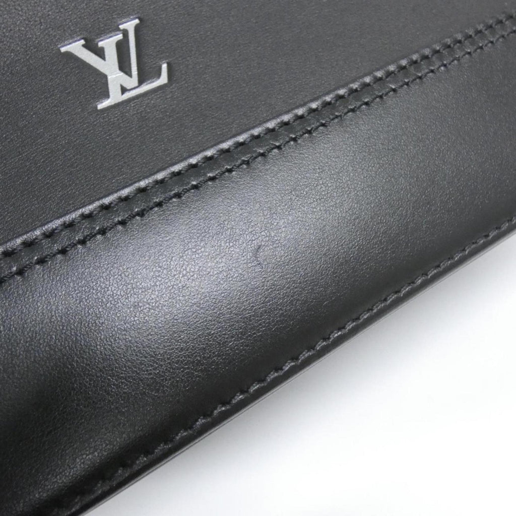 Louis Vuitton Black Leather Handbag (Pre-Owned)