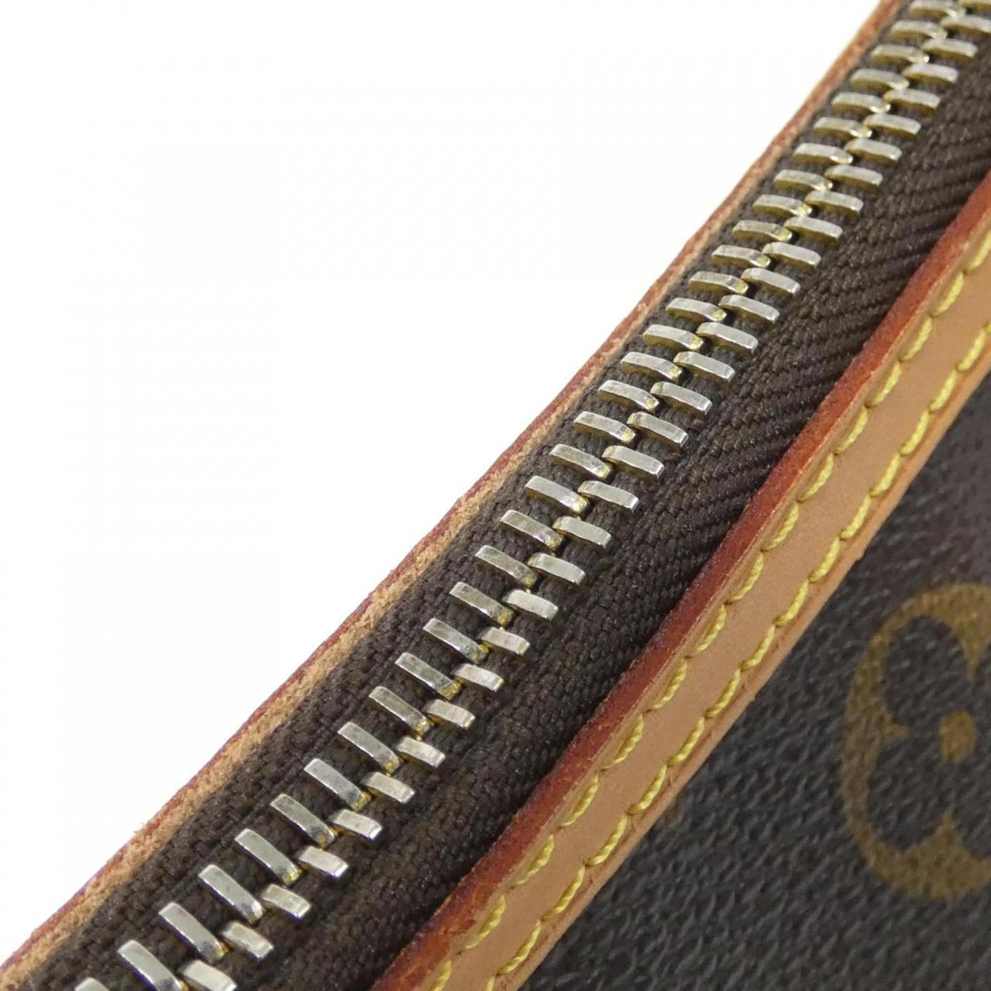 Louis Vuitton Marron Coated Canvas Shoulder Bag (Pre-Owned)