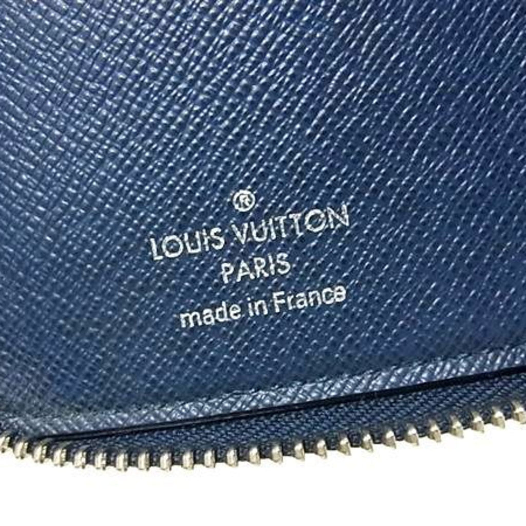 Louis Vuitton Taiga Blue Taiga Leather Long Wallet (Bi-Fold) (Pre-Owned)