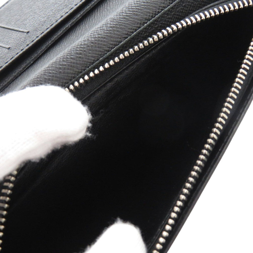 Louis Vuitton Black Noir Taiga Leather Leather Long Wallet (Bi-Fold) (Pre-Owned)