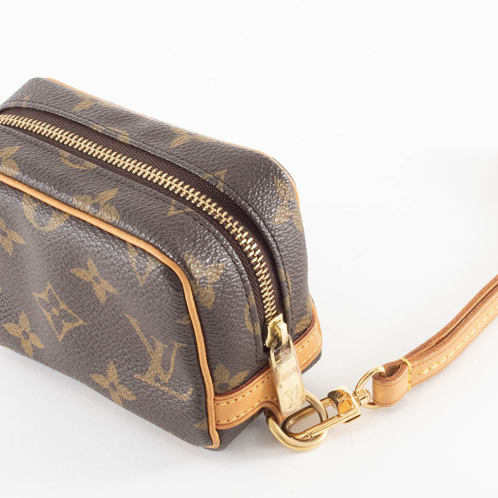 Louis Vuitton Brown Monogram Monogram Canvas Pouch (Pre-Owned)