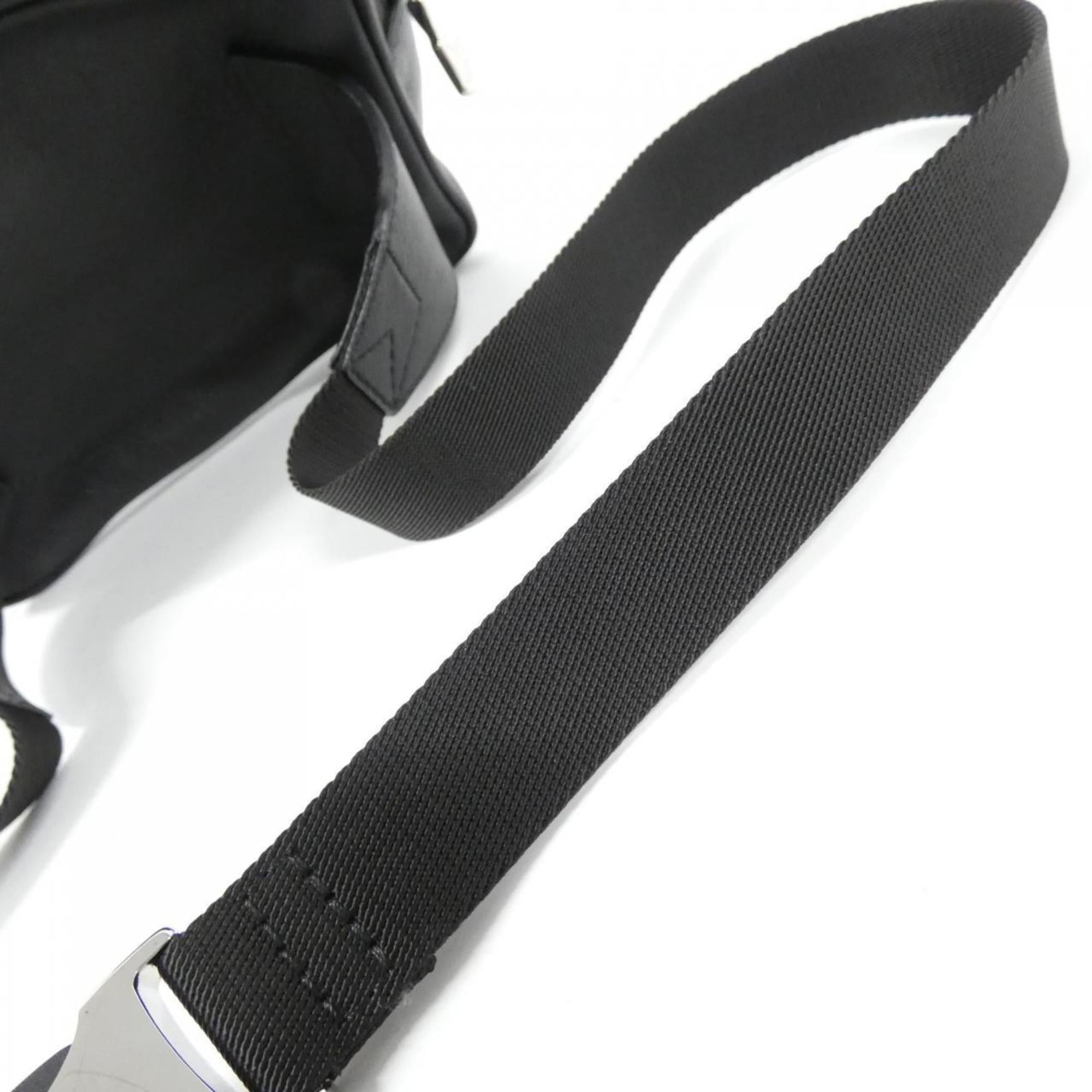 Louis Vuitton Black Leather Shoulder Bag (Pre-Owned)