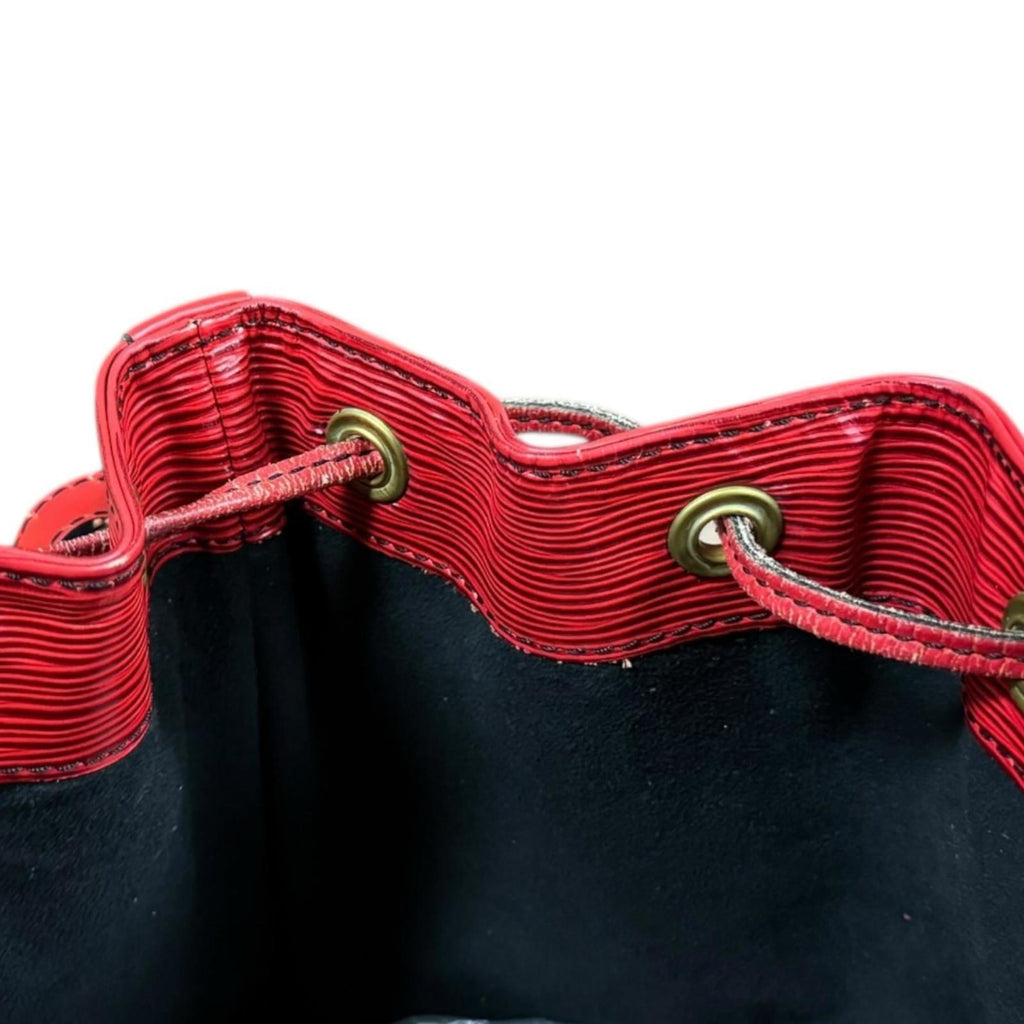 Louis Vuitton Castilian Red Red Color Epi Leather Shoulder Bag (Pre-Owned)