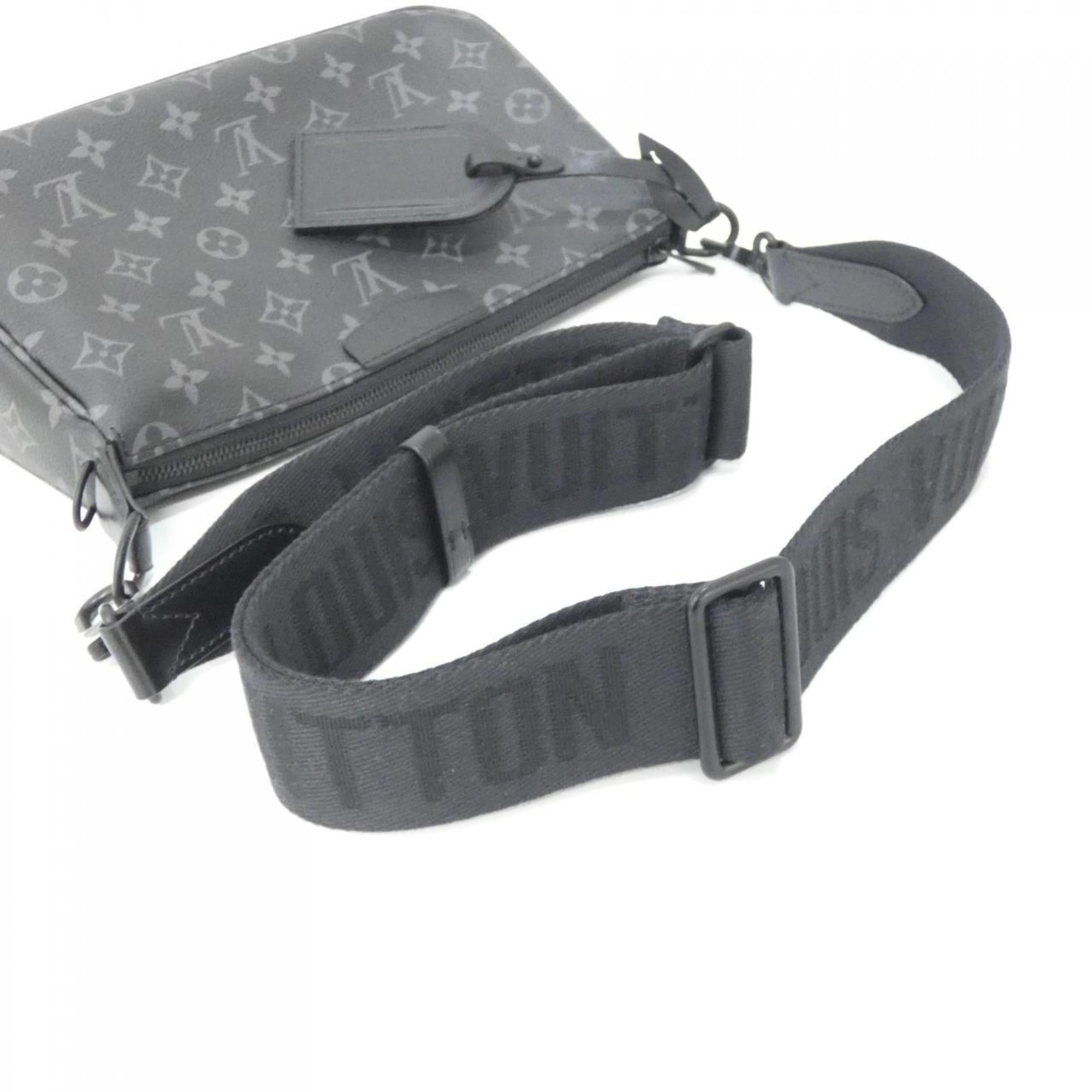 Louis Vuitton Black Coated Canvas Pochette Shoulder Bag (Pre-Owned)