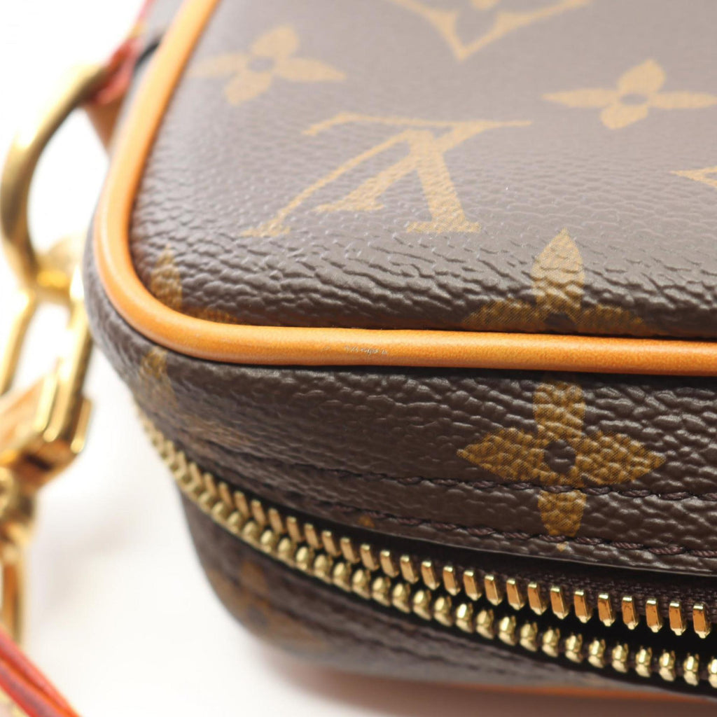 Louis Vuitton Brown Monogram Monogram Leather Handbag (Pre-Owned)