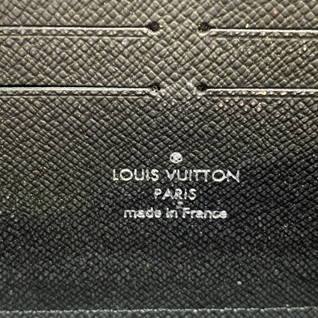 Louis Vuitton Black Leather Long Wallet (Bi-Fold) (Pre-Owned)