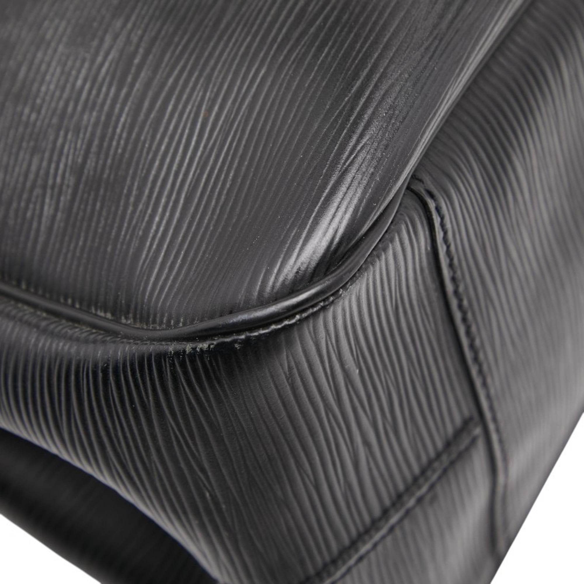 Louis Vuitton Black Noir Leather Handbag (Pre-Owned)
