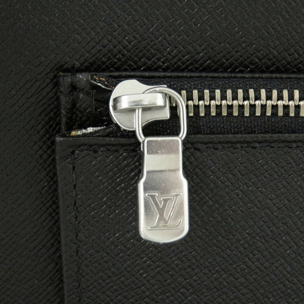 Louis Vuitton Black Taiga Leather Long Wallet (Bi-Fold) (Pre-Owned)