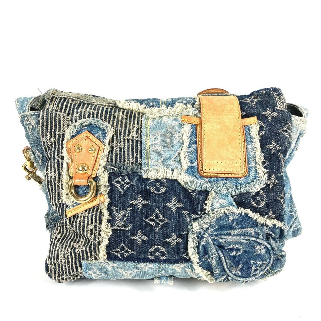 Louis Vuitton Blue Monogram Monogram Denim Messenger Bag Shoulder Bag (Pre-Owned)