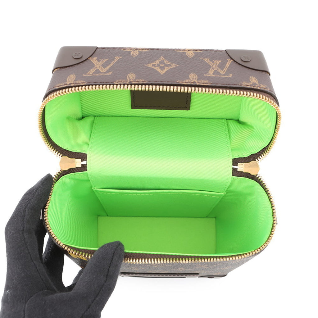 Louis Vuitton Green Monogram Handbag Shoulder Bag (Pre-Owned)