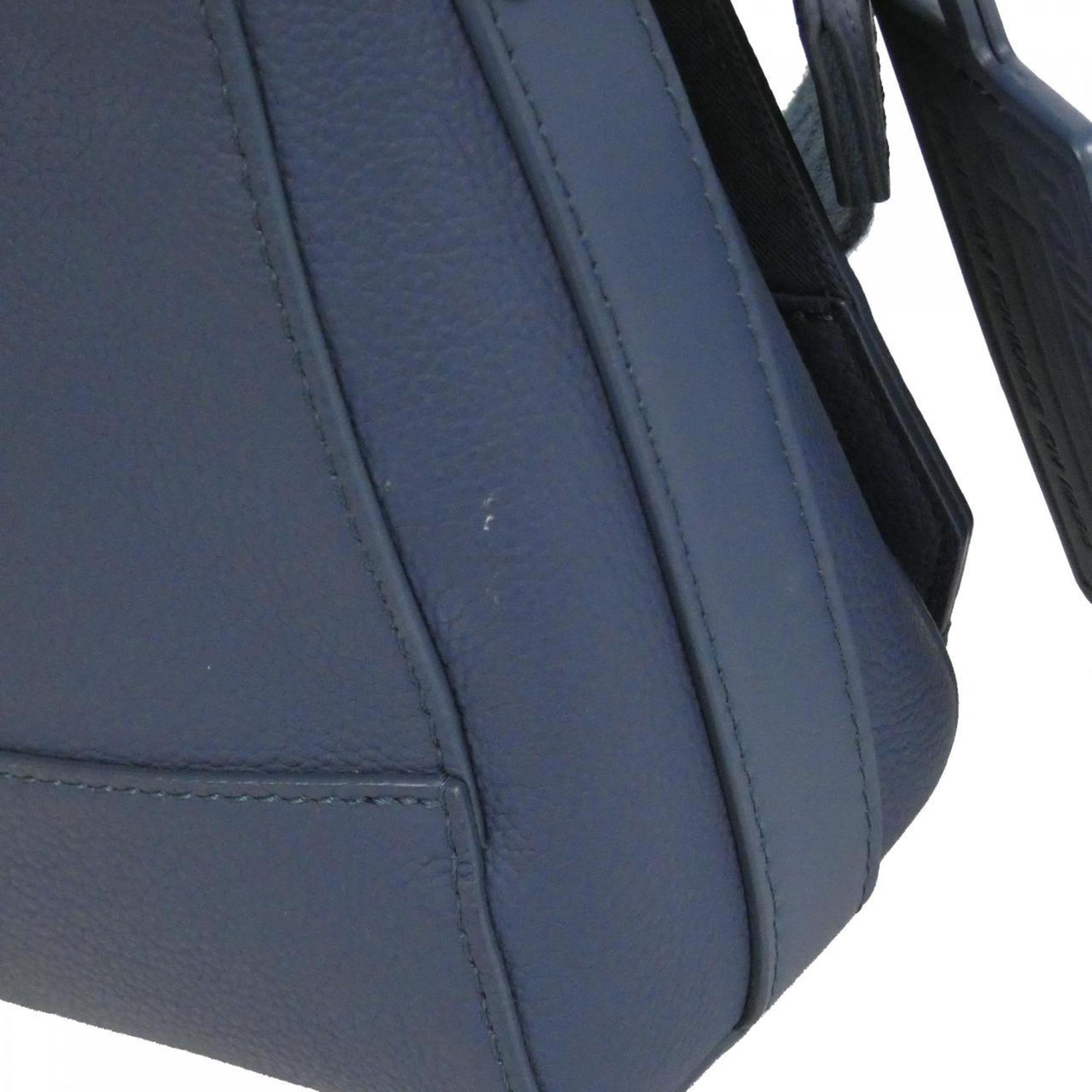 Louis Vuitton Blue Leather Shoulder Bag (Pre-Owned)