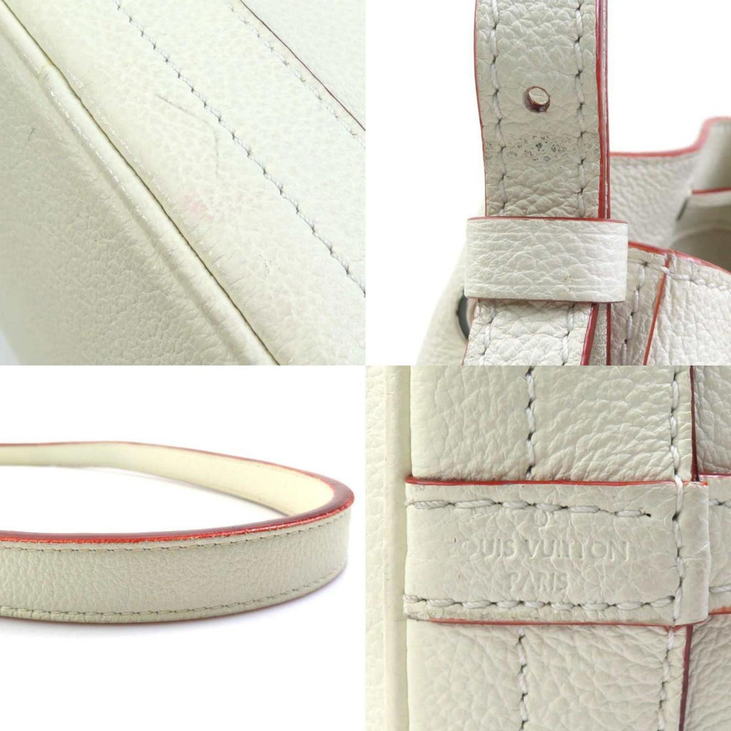 Louis Vuitton Off-White Leather Shoulder Bag (Pre-Owned)