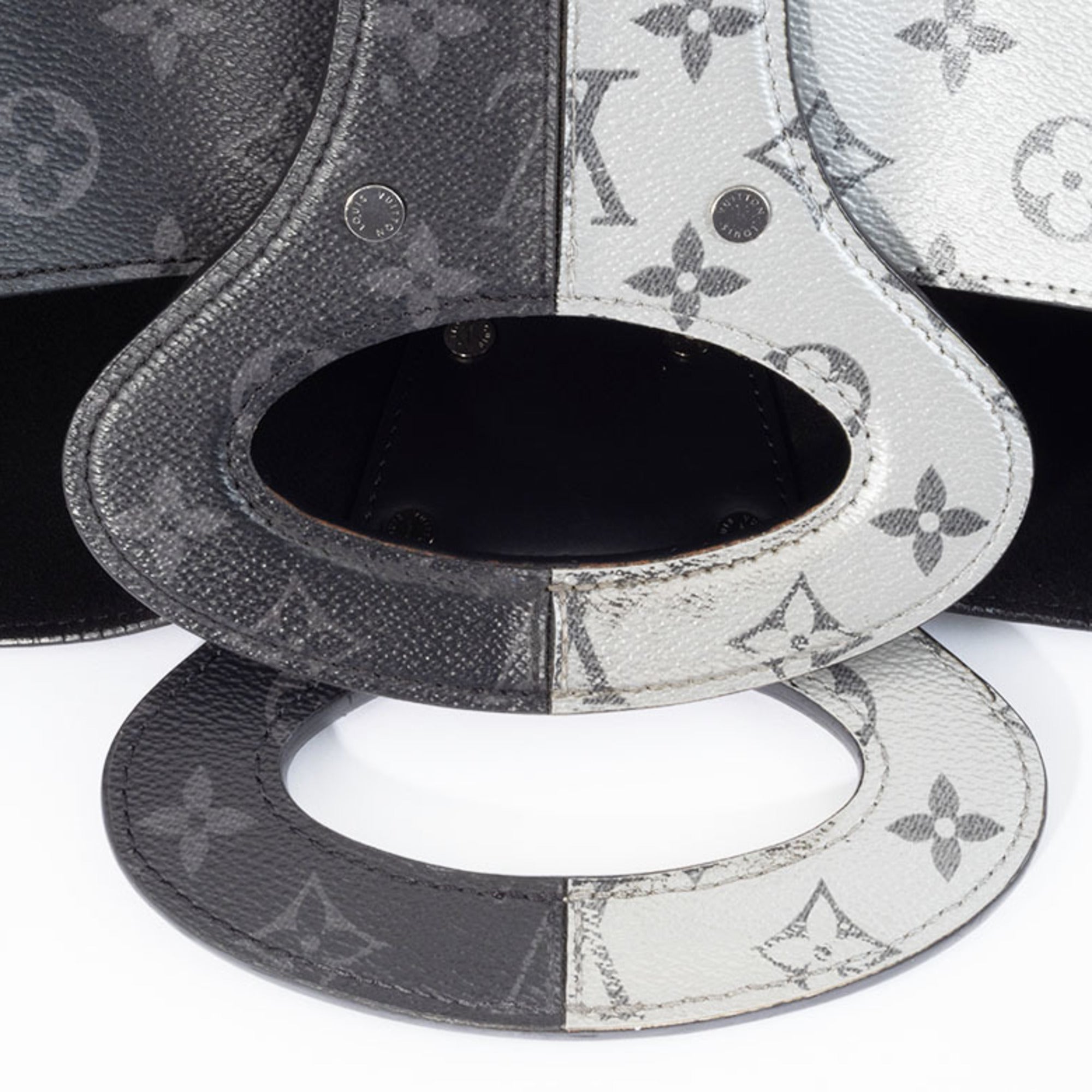 Louis Vuitton Monogram Eclipse Monogram Eclipse Handbag (Pre-Owned)