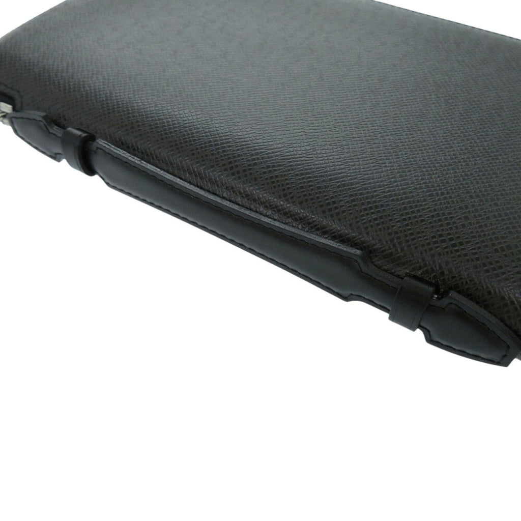 Louis Vuitton Black Taiga Leather Long Wallet (Bi-Fold) (Pre-Owned)