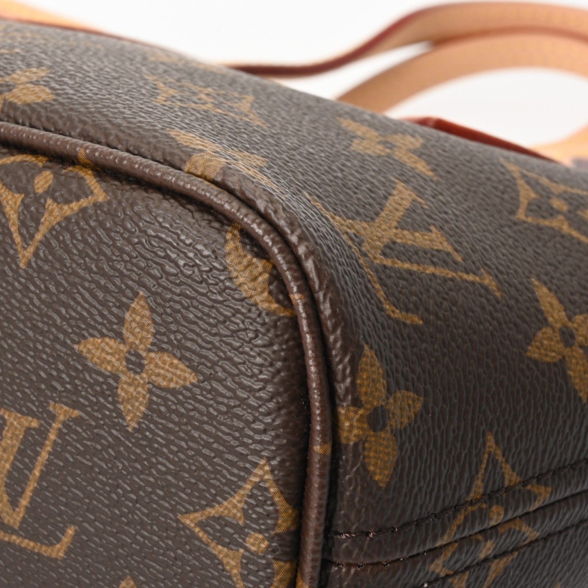 Louis Vuitton Brown Monogram Canvas Handbag (Pre-Owned)