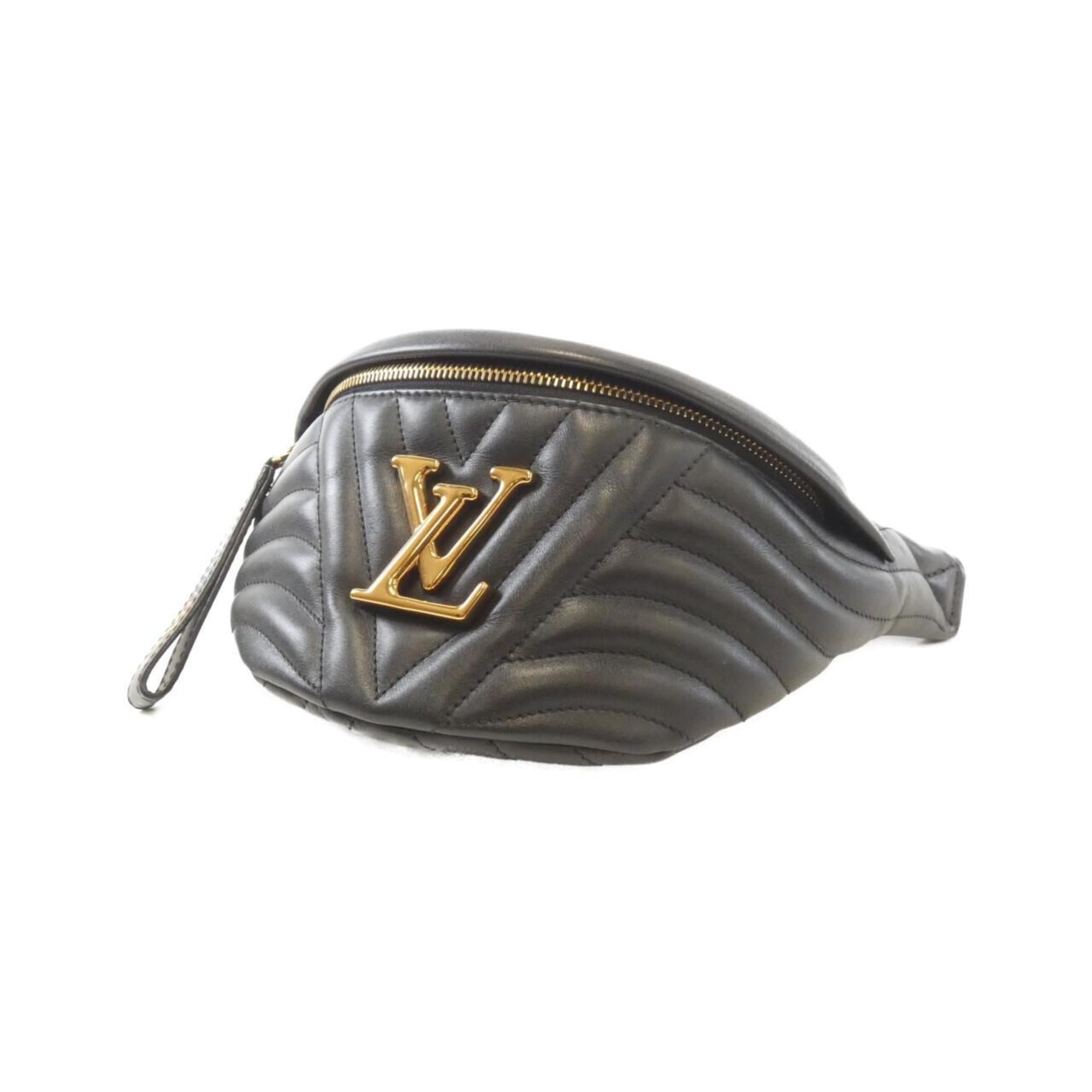 Louis Vuitton Black Leather Fanny Pack Shoulder Bag (Pre-Owned)