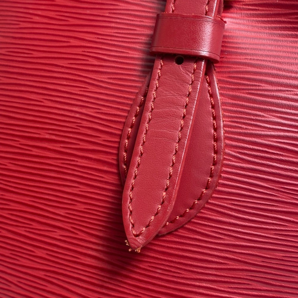 Louis Vuitton Red Color Rouge Epi Leather Pouch Shoulder Bag (Pre-Owned)