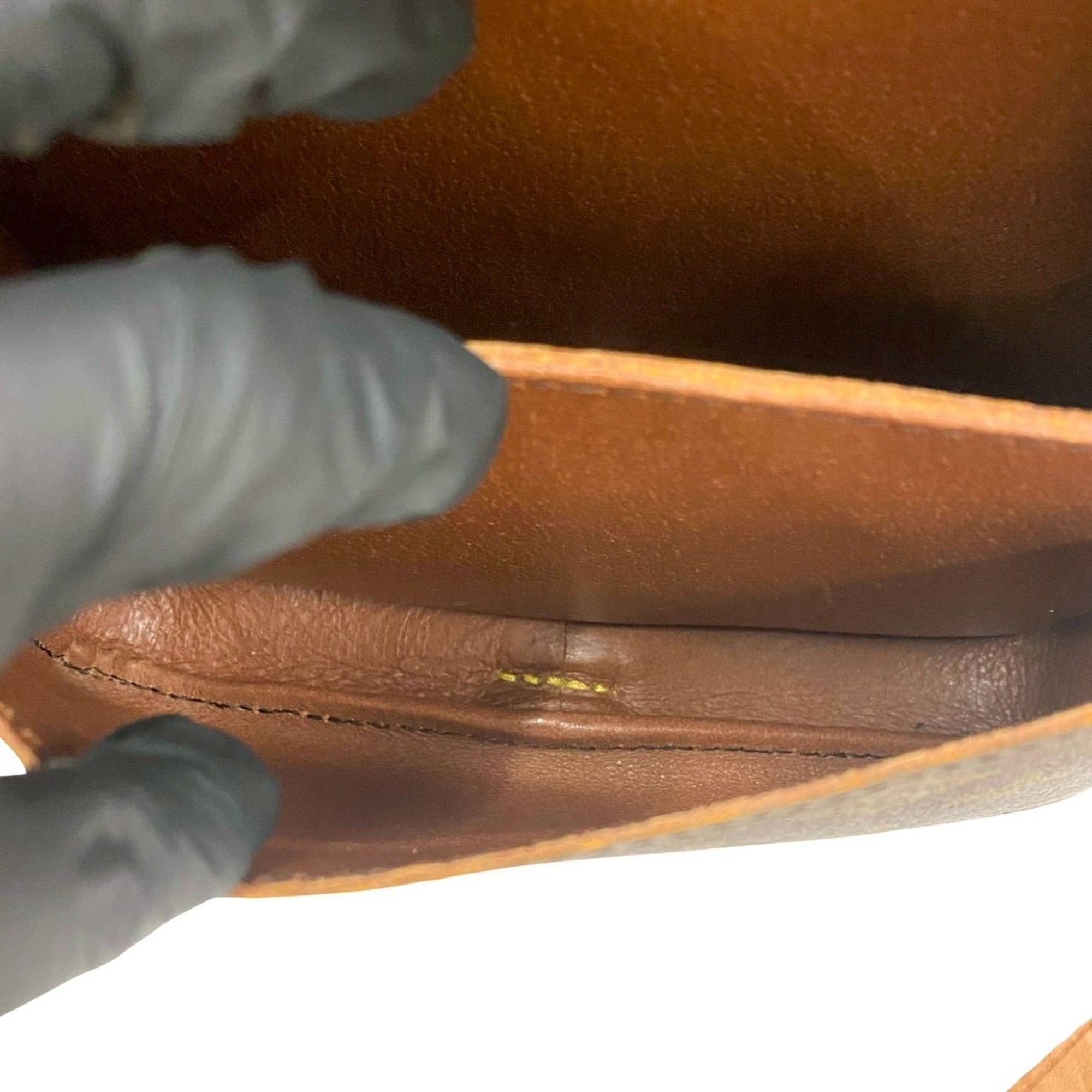 Louis Vuitton Brown Leather Pvc Pochette Shoulder Bag (Pre-Owned)