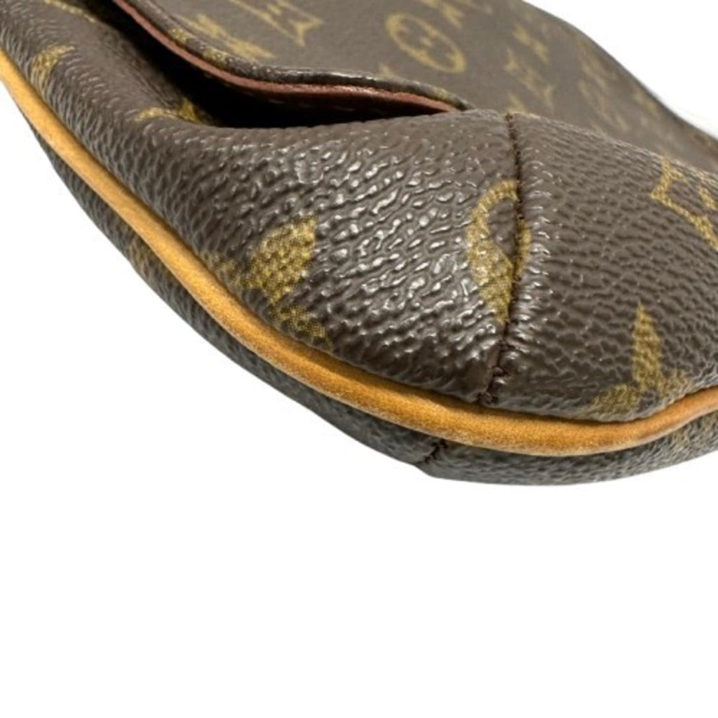 Louis Vuitton Brown Monogram Monogram Shoulder Bag (Pre-Owned)