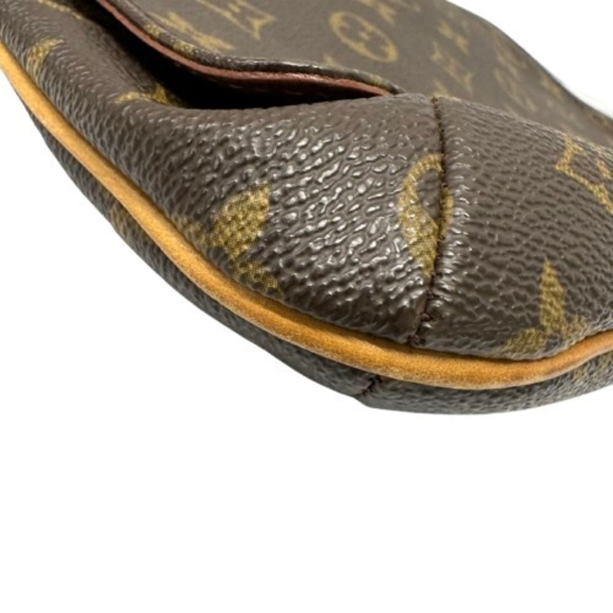 Louis Vuitton Brown Monogram Monogram Shoulder Bag (Pre-Owned)