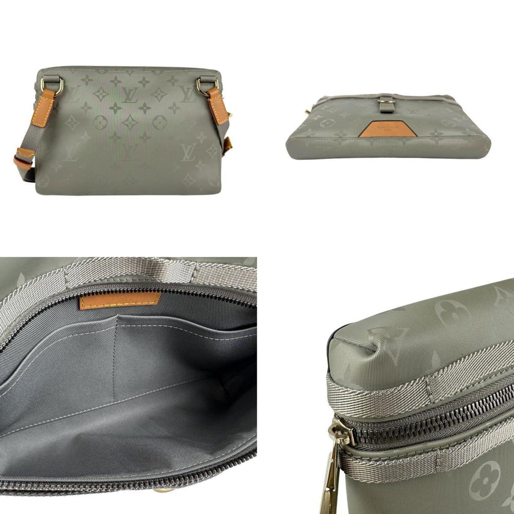 Louis Vuitton Gray Nylon Canvas Shoulder Bag (Pre-Owned)